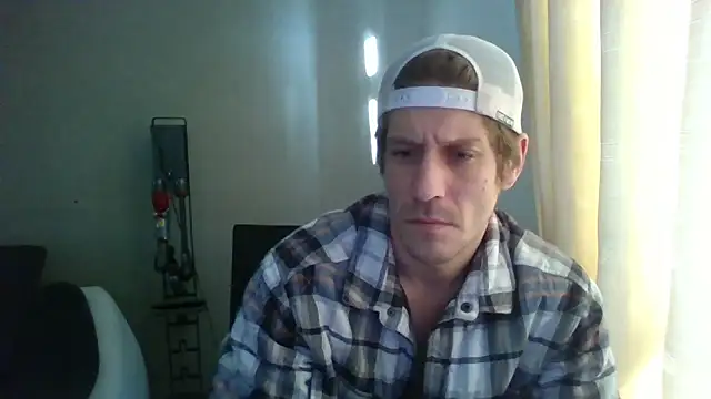 XXX chat uživo modela JamesSteel