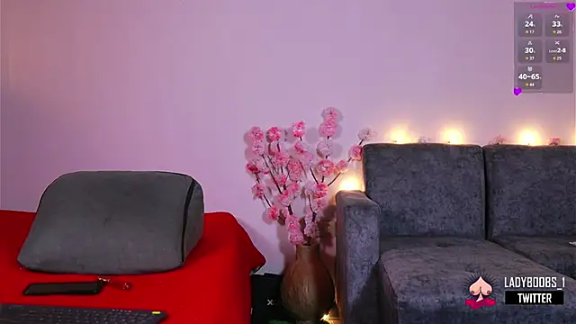 kathieandpovcock1 即時 XXX 聊天