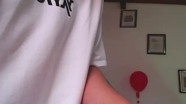 Vlad__night élő XXX-chatje