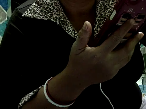 Show de webcam de DAMINI98