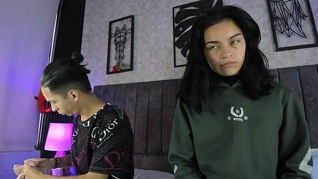 Chat XXX en directo de bliinkii_and_luka_