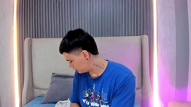 BenitoSaenz: απευθείας συνομιλία ΧΧΧ