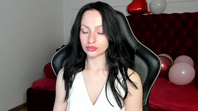 NaomiBlakes Chat XXX in diretta