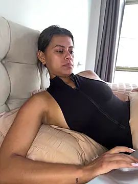 RachelWeisz_: απευθείας συνομιλία ΧΧΧ