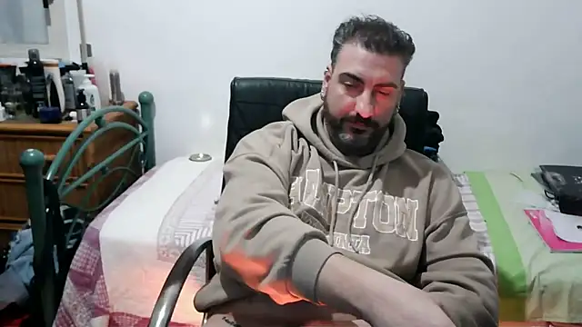 Italian_dark_desire Webcam show