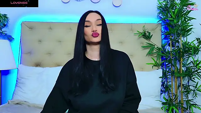 Chat +18 de DaliyaArabian ao vivo