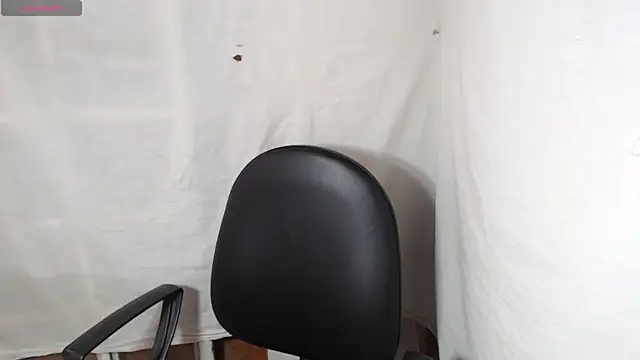 แชท XXX สดของ Clawdeen_gh