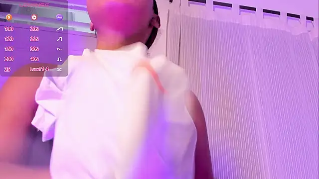 แชท XXX สดของ TalianaNewton