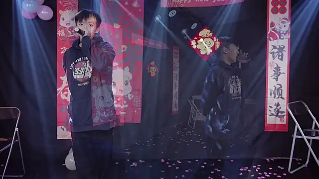 BTS-007 Adlı Modelin Canlı XXX Sohbeti