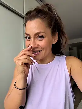 SamyJones9 Show Webcam