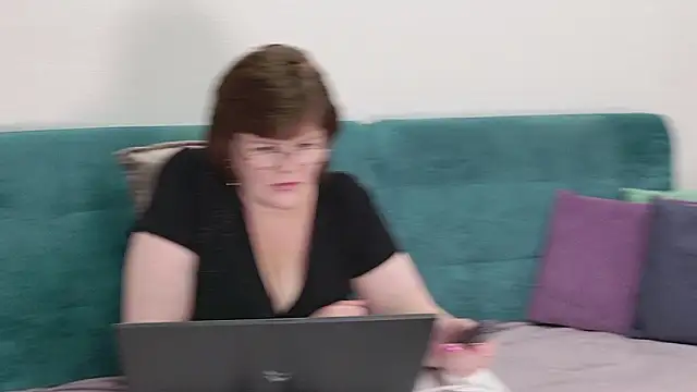 Sandra_Sunrise 现场XXX聊天