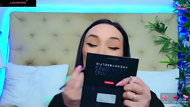 แชท XXX สดของ DaliyaArabian