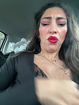 Amani_thewolf – Live XXX-chat