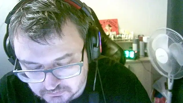 Chat +18 de SirAbuser ao vivo