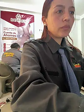 Emily-7_ Adlı Modelin Canlı XXX Sohbeti