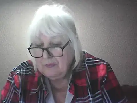 Alexia64231 Show Webcam