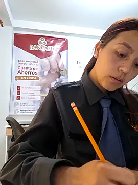 Emily-7_: απευθείας συνομιλία ΧΧΧ