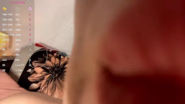 LoryMusetti: вебкам-шоу