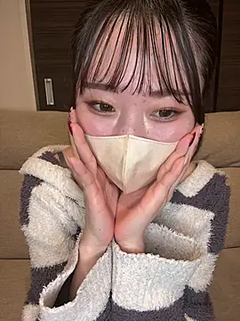 yura_ra_ra Chat XXX in diretta