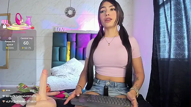 แชท XXX สดของ sophia_willliamss