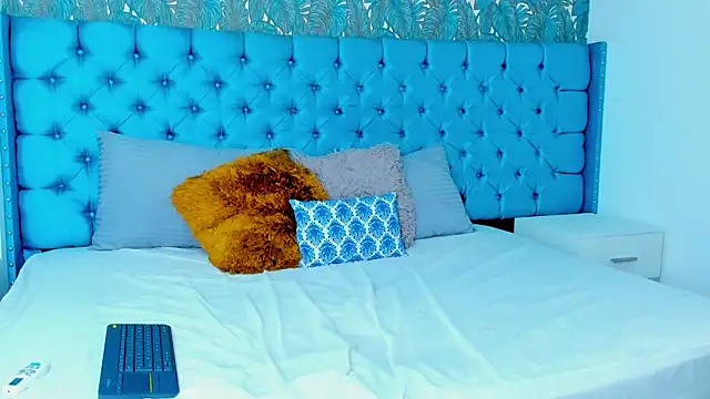 TaniiaCoors Chat XXX live