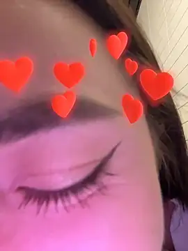 Holly_Play Chat XXX in diretta