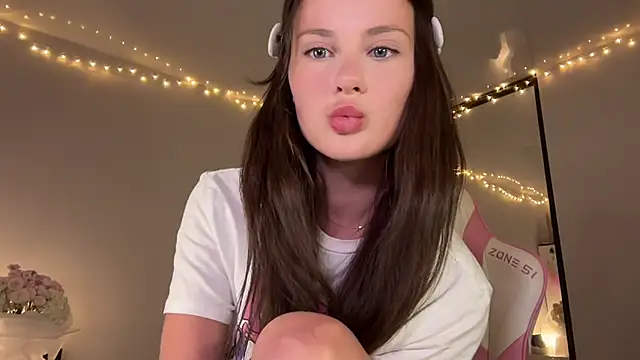 dear_lana: απευθείας συνομιλία ΧΧΧ