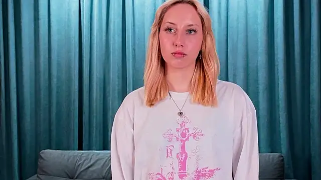 EmilyReyess: онлайн-секс-чат