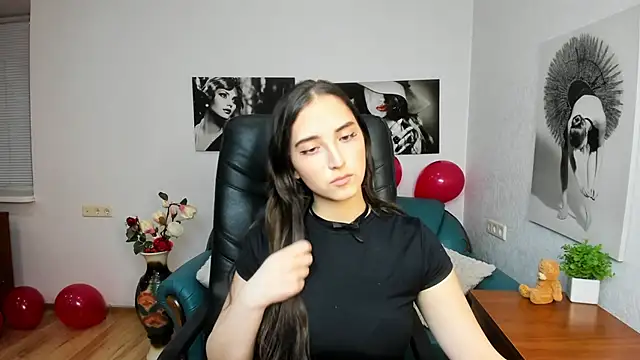 XXX chat uživo modela Effy_Royse