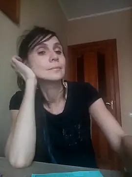 Chatroom XXX en direct de Francenia_lolis