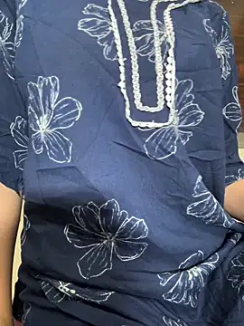 Modelbigbobs Adlı Modelin Canlı XXX Sohbeti