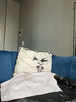 Czat XXX na żywo – Curveysinaa