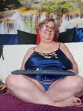 Czat XXX na żywo – QueenPammy1