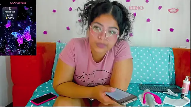 Chatroom XXX en direct de moana_taylor