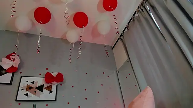 PauleteW10 – Naživo XXX chat