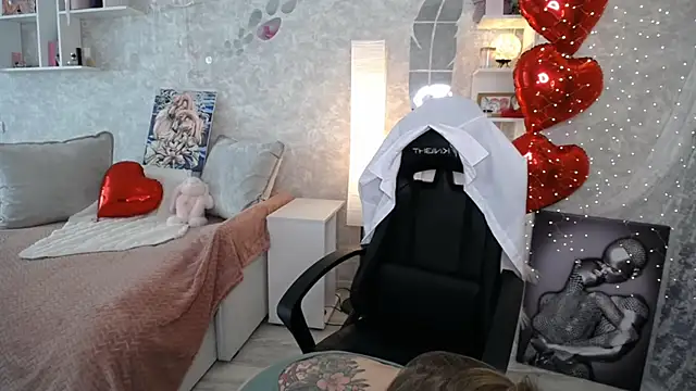 NickyAdamidi's Live XXX Chat