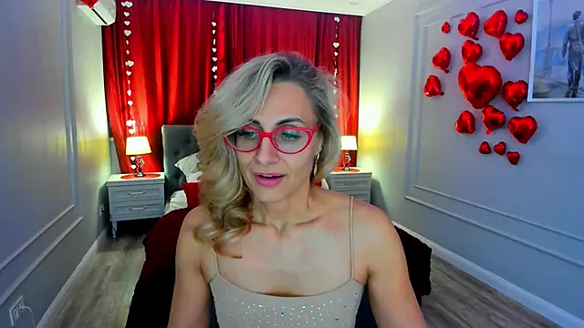 Show modela MuseOfStage na web-kameri