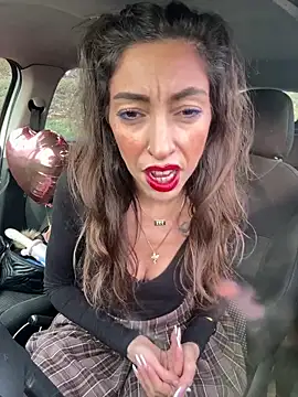 Czat XXX na żywo – Amani_thewolf