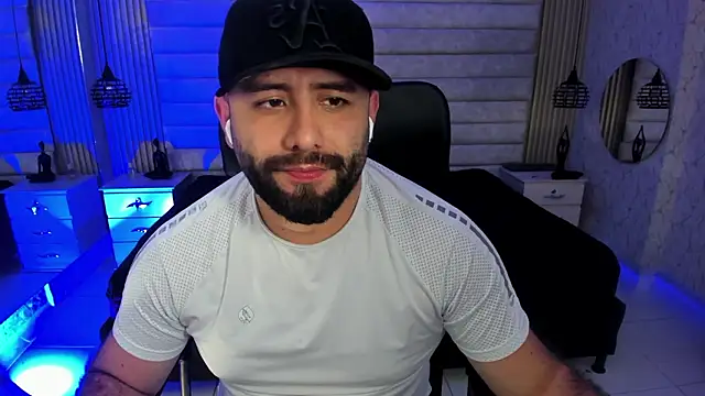 jhon_bear03's Webcam Show