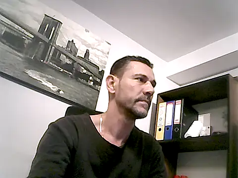 mastercharisma35 Show in webcam