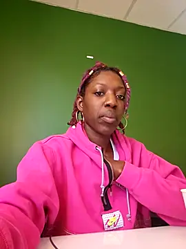 oliviaprettypussy élő XXX-chatje