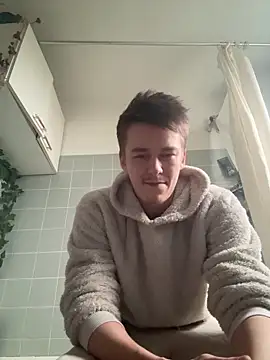 Toyjungee élő XXX-chatje