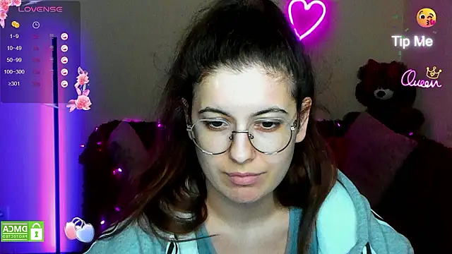 Онлайн чат XXX Aminabeatris