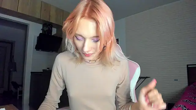 _Alice_Kitty webcam show