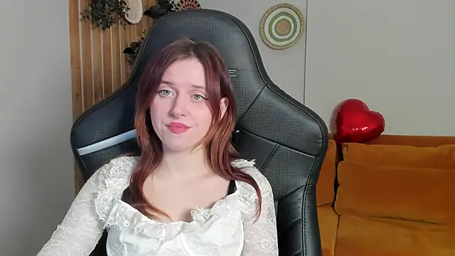 دردشة FreyaVey الجنسية المباشرة