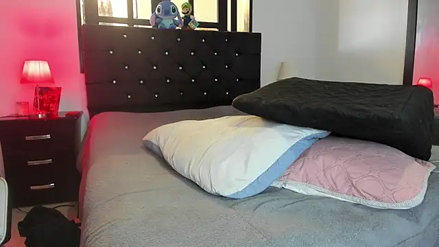 แชท XXX สดของ dereck_karter