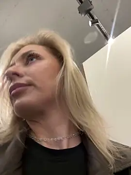 VikaBunny1 live XXX chat