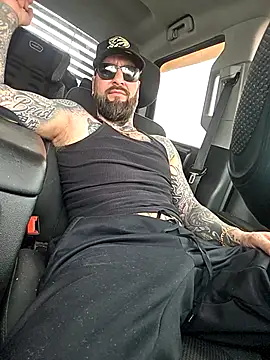 BeardedtattoodのライブXXXチャット