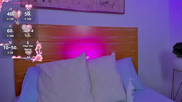 kitty_sweeety_: απευθείας συνομιλία ΧΧΧ