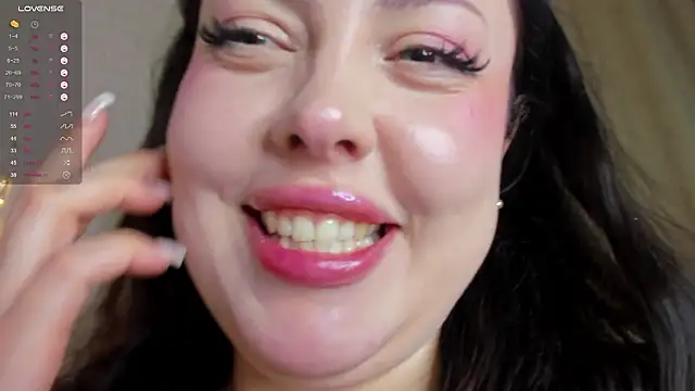 AlbaLimoryのライブXXXチャット